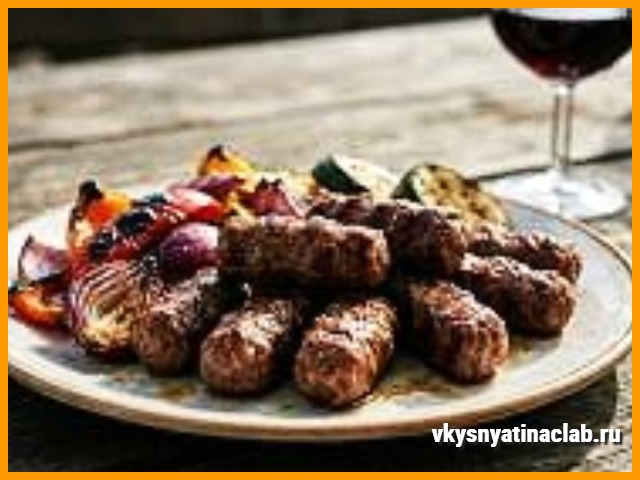 Говяжьи колбаски “Чевапчичи” – Балканская кухня
