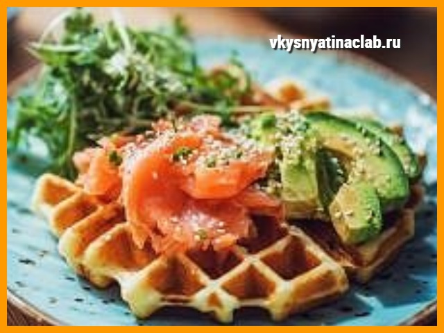 “Рисовые вафли” с Авокадо и Лососем